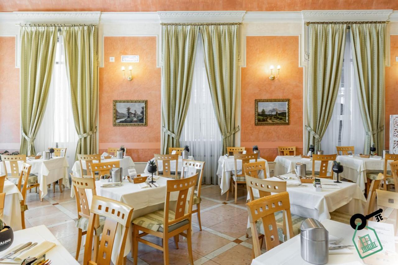 Hotel Rooms Lago Maggiore Verbania Eksteriør billede